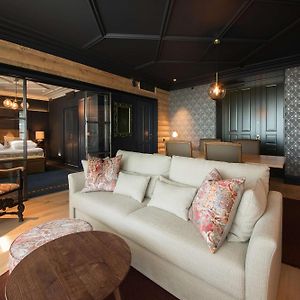 Master King Suite